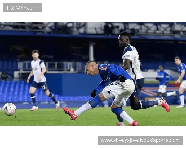 黑马突围还是传统豪门制霸 本赛季意甲争冠格局全解析 黑马突围还是传统豪门制霸 本赛季意甲争冠格局全解析